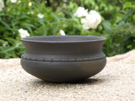 Keltstá miska, průměr 16 cm, výška 9 cm, 450 Kč